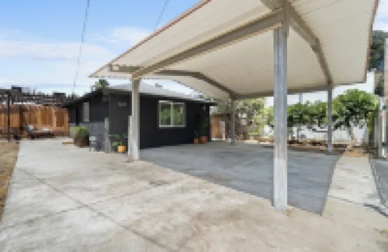 Boho Chic - DT Visalia/W Modern Art Flair