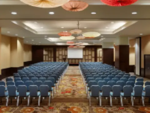 Embassy Suites by Hilton Los Angeles Glendale Hotels in Glendale