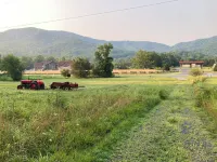 Charming Farmhouse Across from Devils Backbone Brewery.
