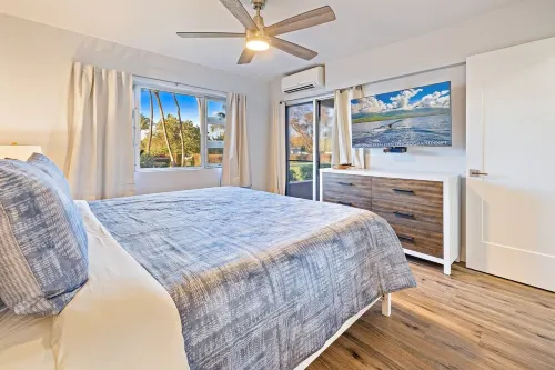 Amazing Ocean/Beach Front, Pool Side, Ground Floor Remodeled 2 Bdr 2 Bath Condo