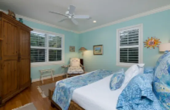 5-Bedroom Vacation Home in the Village with Just a Short Walk to Captiva Beach!