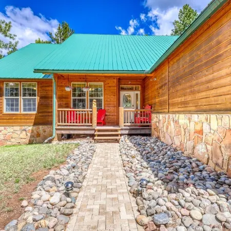 Beautiful Pagosa Springs home with National Forest Access