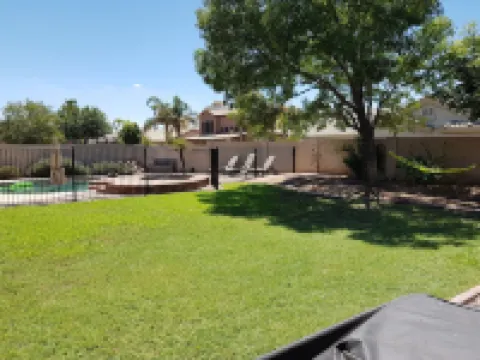 Great location, 6BR/4BA, heated pool/hot tub.