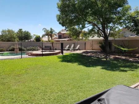 Great location, 6BR/4BA, heated pool/hot tub.