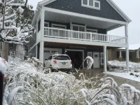 COMFORTABLE LUXURY <br>Lake Michigan beaches sunsets lighthouses trails