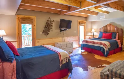 Come Stay and Play in the Rockies with 2 King and 6 Queen beds!  Great ESCAPE!