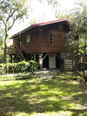 Just What You Are Looking For, Get Away From It All And Bring The Pets Too. Hotels in Ridge Manor