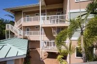 Beautiful Condo Across the Street from Beach w/ Ocean View and Great Snorkeling! Hotel in zona Kahaluu Beach Park