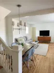 Remodeled Downtown Cottage, close to St Clair River, McMorran, Convention Center