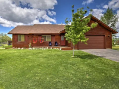 Mary Ann's Mountain Maison - Ski 3 Resorts; Garage; Walk to Town Hotels in Victor