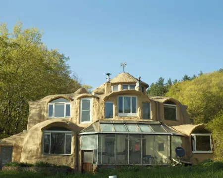 Mountain Sanctuary Dome Rustic Solitude 5BR 本寧頓酒店