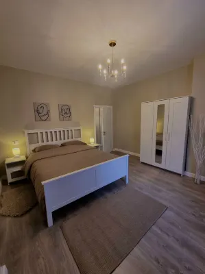 Charming Tirana Apartment with City Views Hotel a 