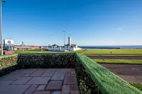 Luxury Apartment with Sea Views Balcony Hotels in Arbroath