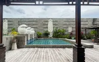 Grand Allison - piscina