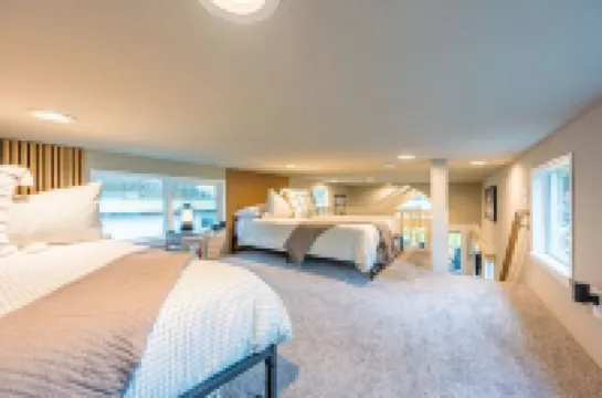 Rainforest Tiny Home Retreat #29 Rustic Modern