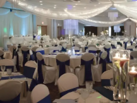 カントリー イン & スイーツ バイ ラディソン マンケートー ホテル アンド カンファレンス センター ミネソタ マンケートーのホテル