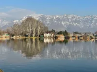 Nigeen Lake View Resort