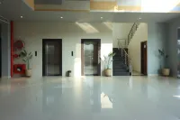 HIGHWAY HAVELI MOTELS Hotels near Kalam library