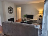 2-bedroom Condo with WiFi less than 10 min from Beach, CSLB, Convention Center