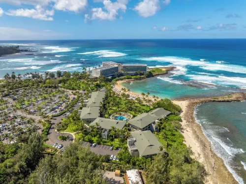 Groundfloor Family Villa for 8 • 3BR Steps to Beach • Pool, Tub & Private Lanai