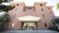Chateraise Lodge Kasugai Hotels in Фуефукі