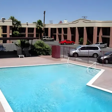 DTLV, a Baymont by Wyndham Отели рядом с достопримечательностью «Пешеходная торгово-развлекательная аллея Фремонт-Экспириенс»