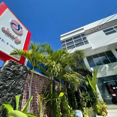 Seacliff Suites Hotel and Resort