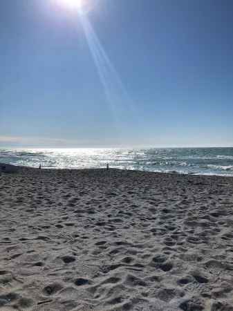 3 bed 2 bath minutes from the beach!