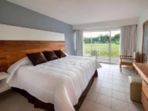 Viva Fortuna Beach by Wyndham, A Trademark All Inclusive Hotels in Freeport
