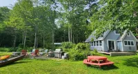 Toddy Pond Lakehouse -  Beautiful sunrises, water fun, close coastal towns/parks Hotels near Red Roo Rescue