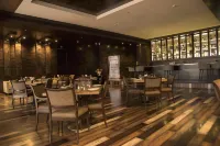 Regenta Central Hotel & Convention Centre Nagpur - พร้อมอาหารเช้า