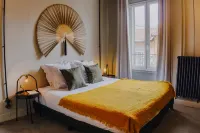 オー 36 ホステルズ Flower Tree周辺のホテル