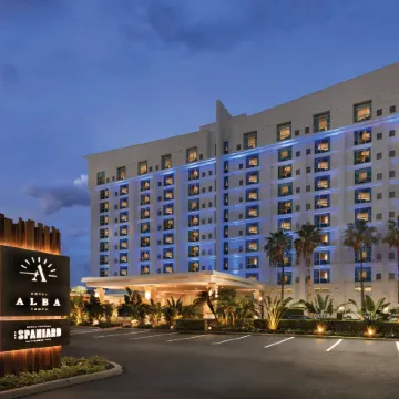 Hotel Alba Tampa, Tapestry Collection by Hilton Отели рядом с достопримечательностью «Стейк-хаус Bern's»