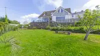 Rooftops, Sleeps 8 | Hot Tub*, Views & Log Burner Hôtels à : 