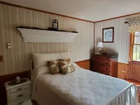 Country Cabin in the Blue Ridge Mountains of Floyd County