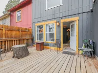 Modern condo walking distance to EVERYTHING. Hotels in Cloudcroft