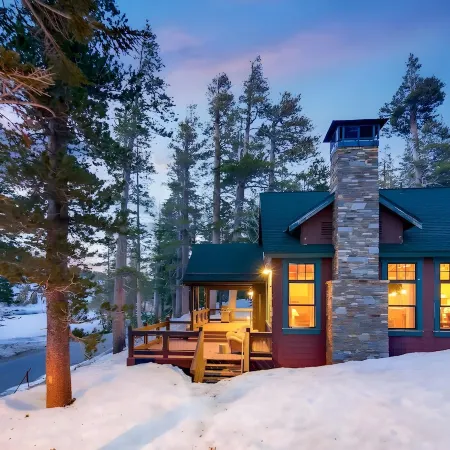 Tamarack Lodge & Resort