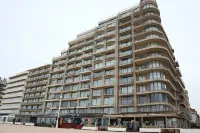 Apartment in Nieuwpoort with Sea Views
