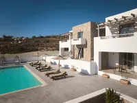Kedros Milos Suites - Pools