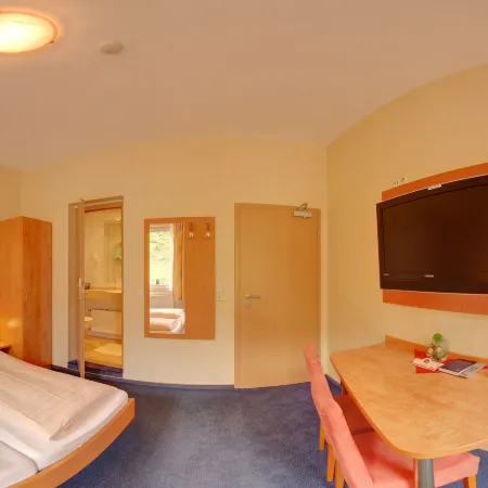 Stumbergers Hotel Отели в г. Кохем