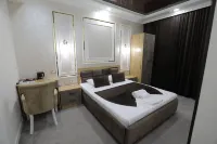 Sharq Hotel