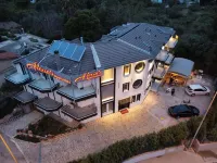 Alexia's Apartments Hotels in 