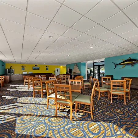 PaddleTail Waterfront Lodge, Trademark Collection by Wyndham