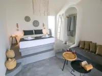Santorini Villas Hotels in Vourvoulos