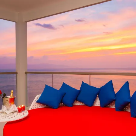 Sunset Beach Hotel - Adults Only Отели рядом с достопримечательностью «Пляж Хадрин»