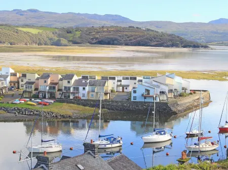 56C South Snowdon Wharf