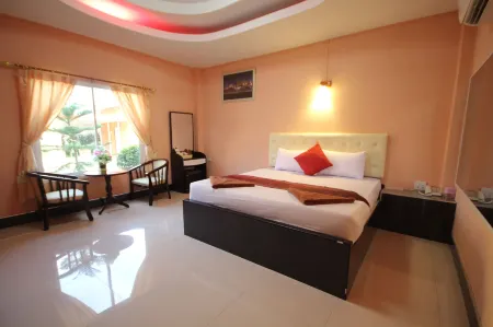 Windsor Resort Отели рядом с достопримечательностью «Phra Prang Sam Yot»