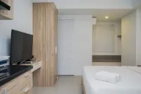 Nice and Cozy Studio at Baileys Apartment Hotels in East Ciputat