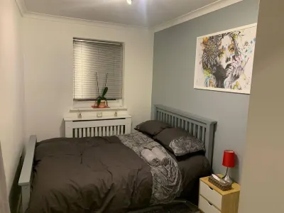 Lovely 2-Bed Apartment in Wallasey, Sleeps 4