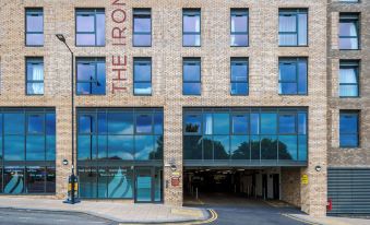 Hilltop Serviced Apartments - Sheffield